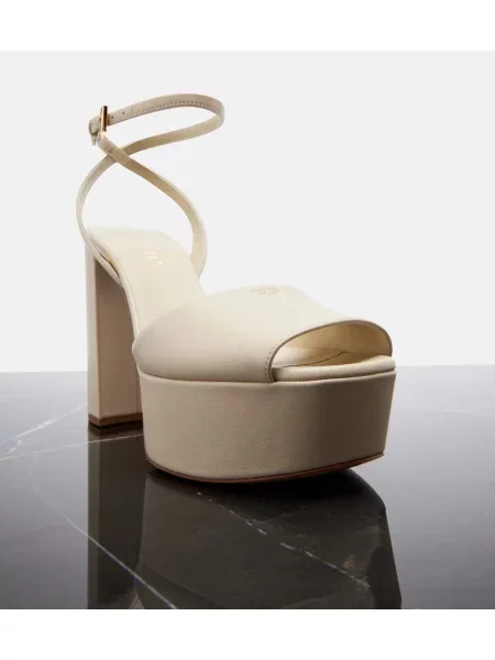 Sandale Prada din piele cu platformă bej