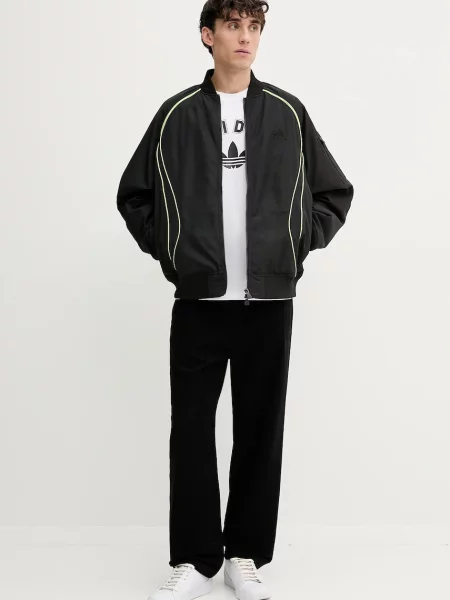 Футболка Adidas Originals с аппликацией белая