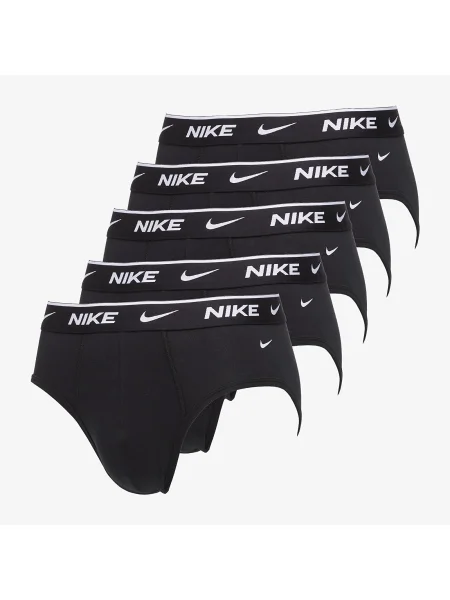 Hlačke Nike črna