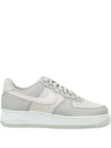 Pantofle Nike bílé