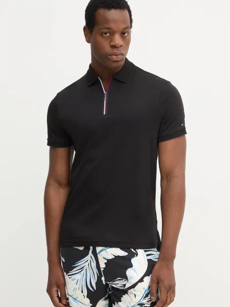 Тениска с яка Tommy Hilfiger с изчистен дизайн черно