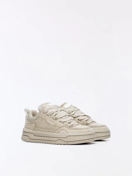 Sneakerși Bershka bej