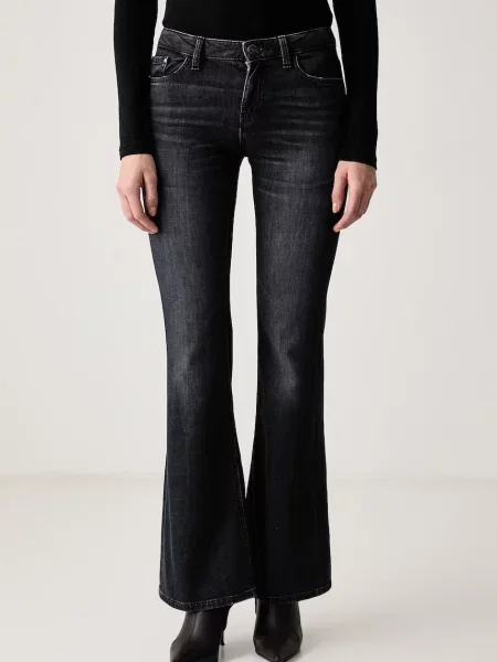 Джинсы Guess