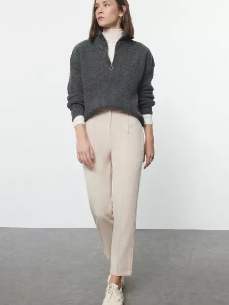 Pantaloni de țigară Trendyol bej