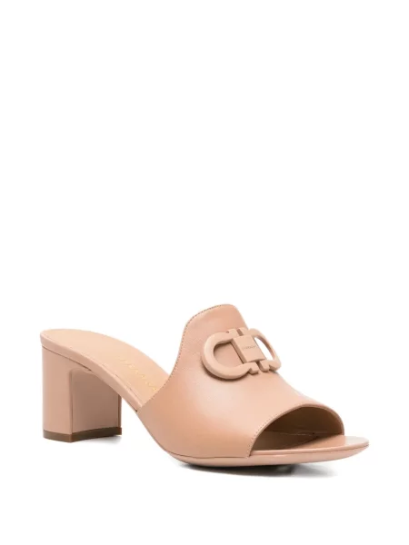 Sandale Ferragamo