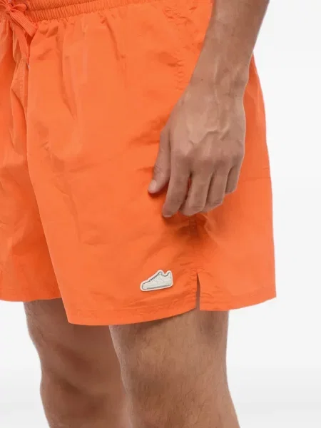 Scurt chiloți Nike cu imagine cu model floral negru