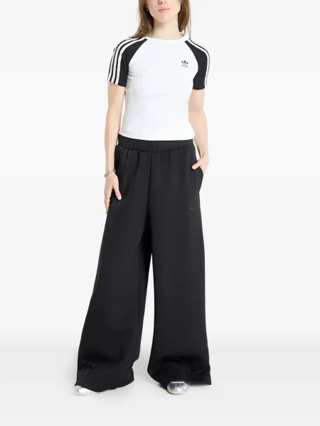 Pantaloni palazzo Adidas cu dungi cu decolteu în V negru