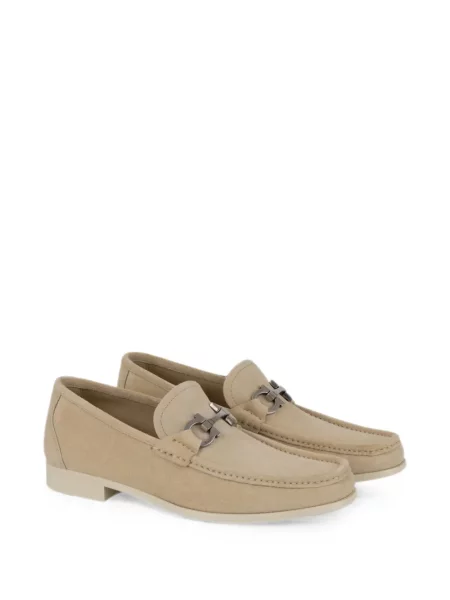 Loafersy Ferragamo