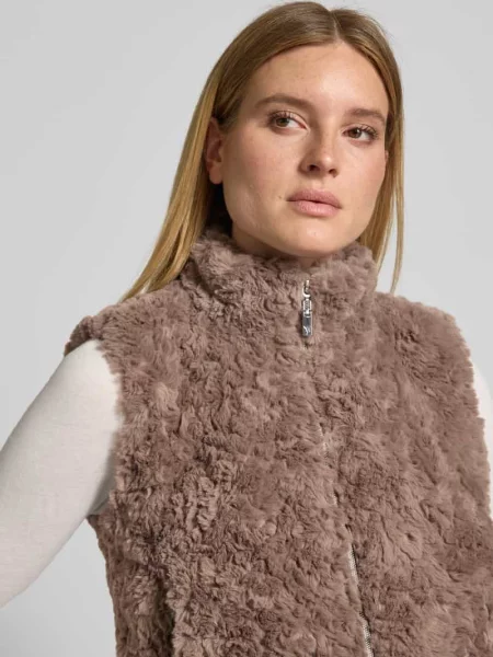 Kamizelka o kroju regular fit ze sztucznego futra ze stójką Monari