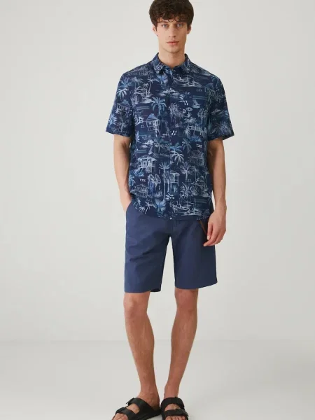 Риза Medicine мъжка със стандартна кройка с класическа яка тъмносиньо