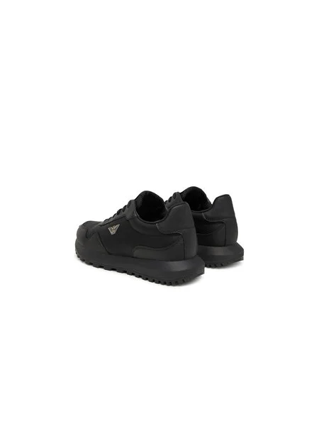 Emporio Armani Sneakersy čierna