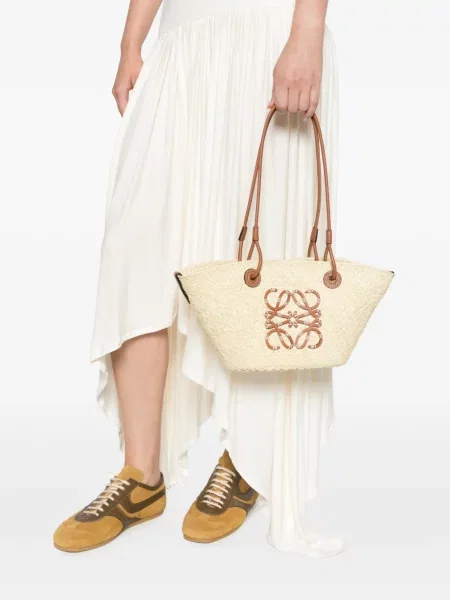 Torbica Loewe