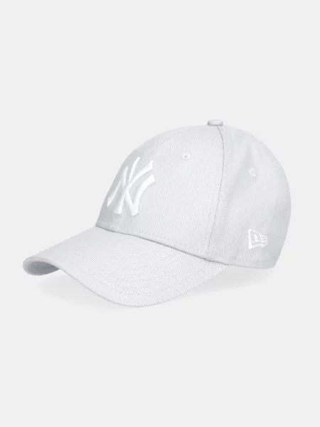 Шапка с козирка New Era сребристо