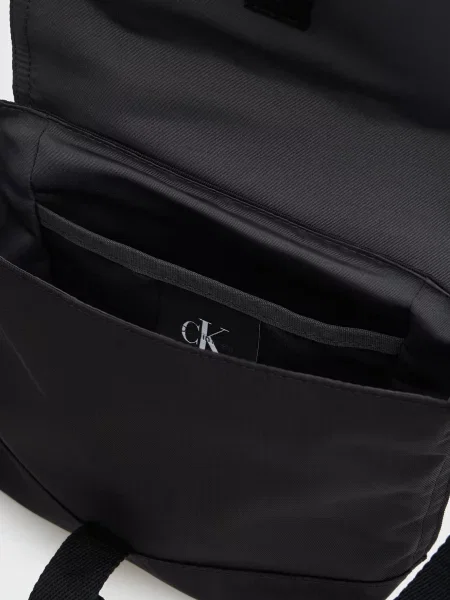 Сумка через плече Calvin Klein чорна