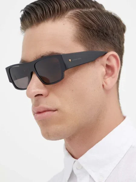 Sončna očala Bottega Veneta črna