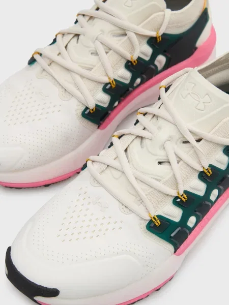 Кроссовки Under Armour белые