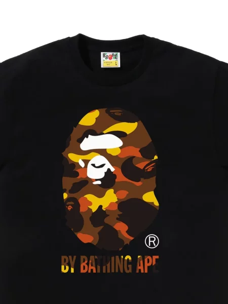 Tricou A Bathing Ape® cu imagine cu model camuflaj negru