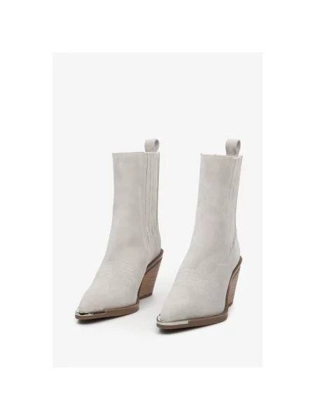 Замшевые сапоги Estro серые