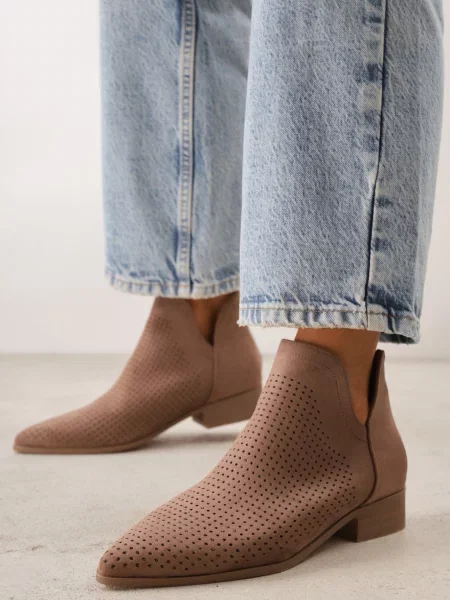 Botine maro
