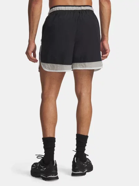 Pantaloni scurți de sport Under Armour negru