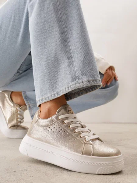 Sneakers Oranatta aurii