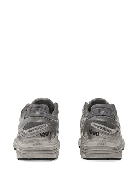 Zomšinės sportbačiai New Balance Fresh Foam su raišteliais pilka