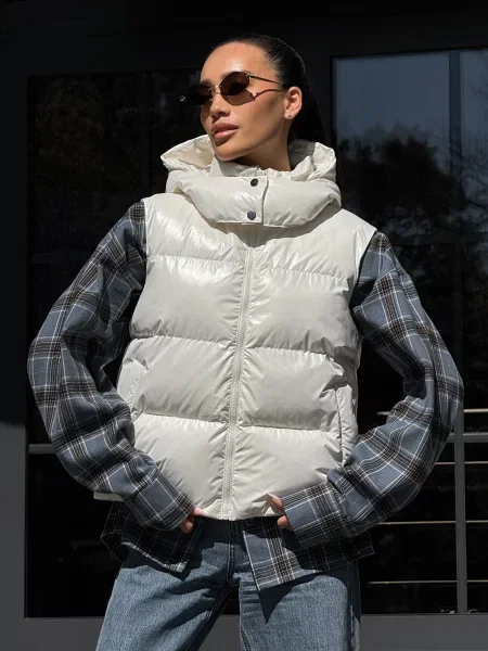 Жилет з утеплювачем Jadone Fashion Zhylet_Kul_bile молочний