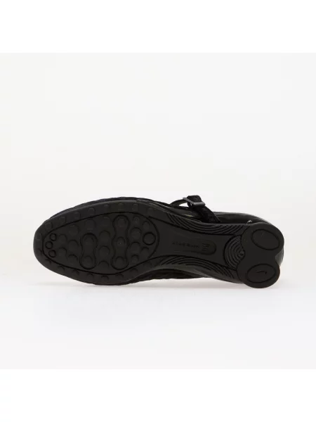 Бархатные кроссовки Nike черные