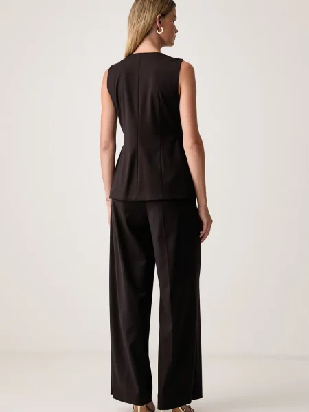 Elegáns mellény Marella barna