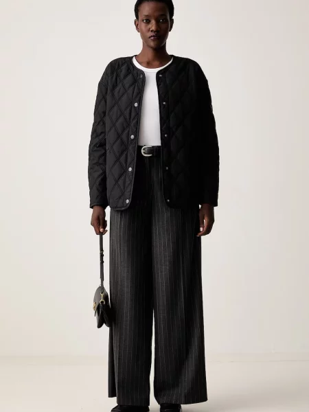 Guess Jeans jachetă scurtă pentru femei negru