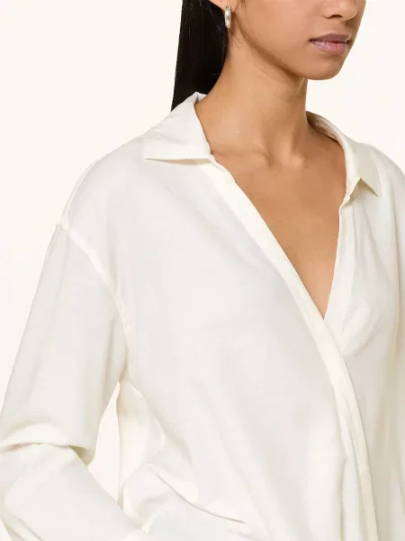 Closed Koszula weiss