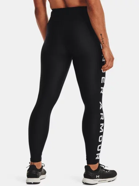 Dresuri Under Armour negru