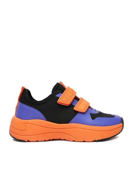 Laisvalaikio batai Guess Spalvota