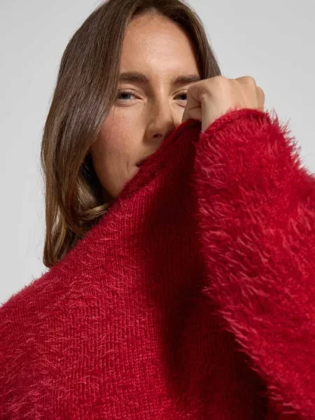 Sweter z dzianiny z okrągłym dekoltem model ‘Cat’ Free/quent czerwony