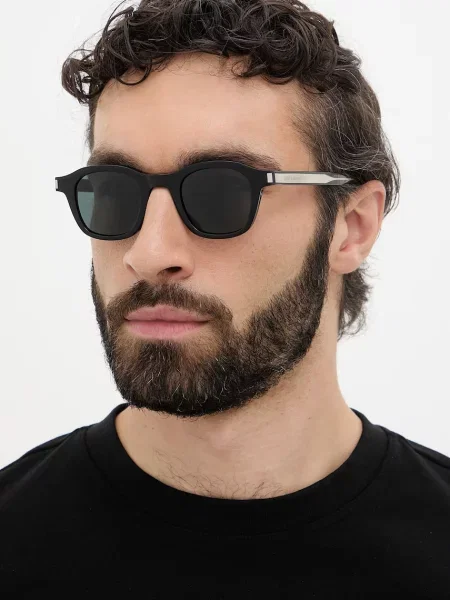 Saint Laurent négyzet alakú napszemüveg fekete