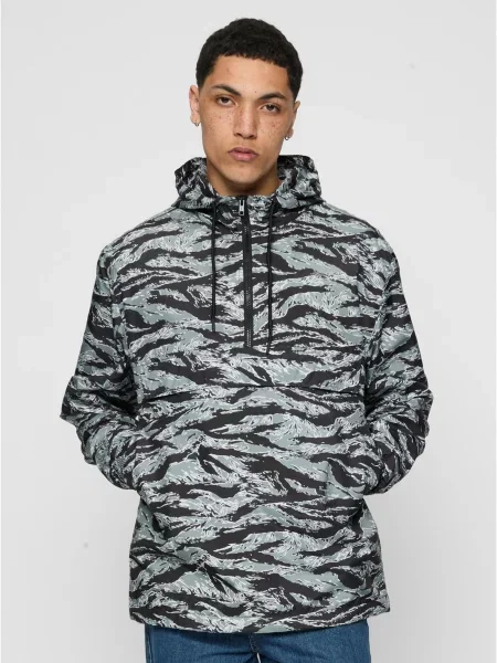 Яке Urban Classics с тигров принт камъни черно