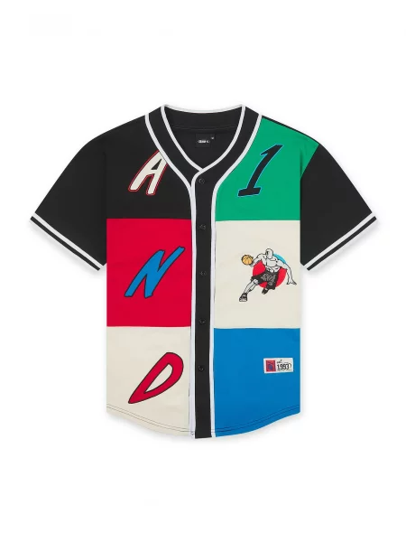 Pletena jopa svetlo zelena / rdeča / črna bela