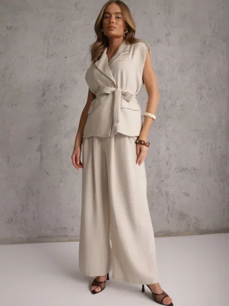 Komplet Garniturowy Spodnie Wide Leg i Kamizelka z Paskiem Elyenryl beżowy
