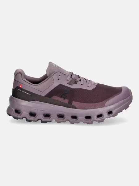 Sneakerși On de drumeție