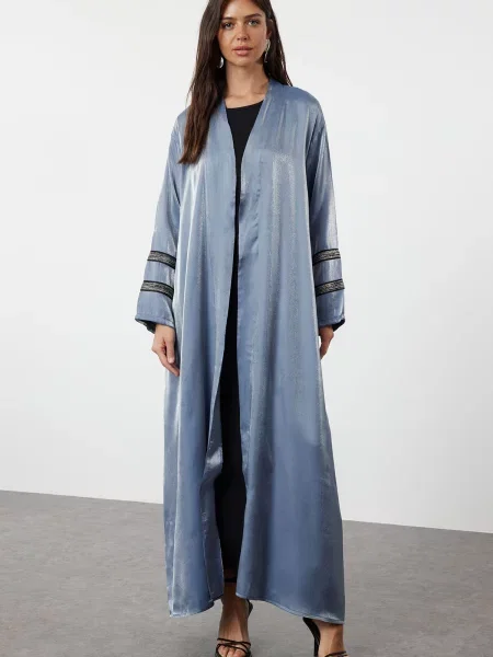 Șapcă Trendyol cu broderie albastru