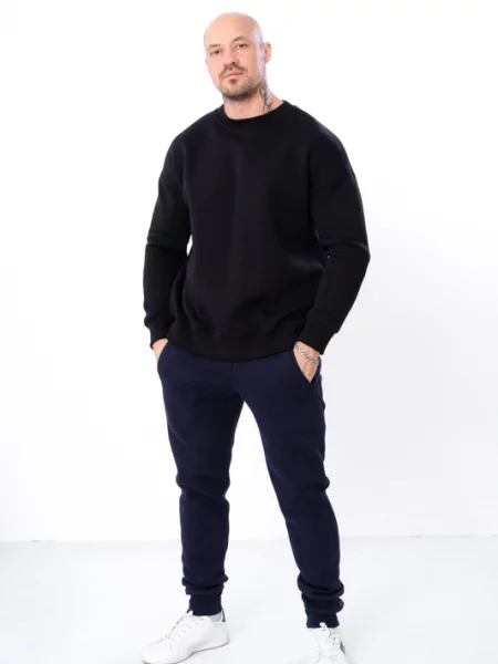 Джогери Носи своє темно-синій сині