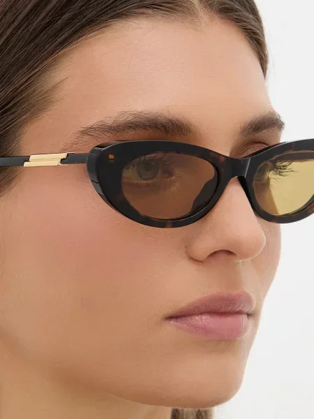 Bottega Veneta női cat eyes napszemüveg barna
