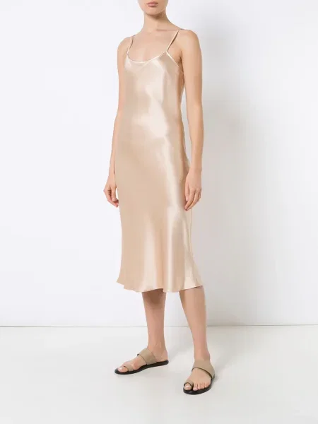 Sukienka midi Voz do kolan garniturowa