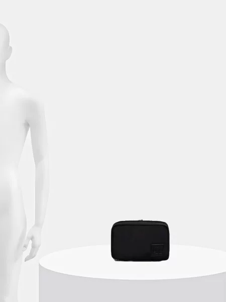 Calvin Klein Kozmetikai táskák fekete