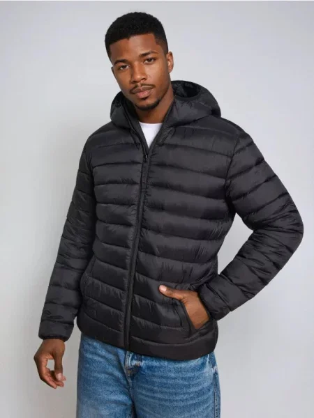 Sinsay Puchowa kurtka z kapturem czarny