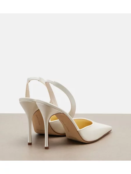 Pantofi cu toc Manolo Blahnik din satin slingback alb
