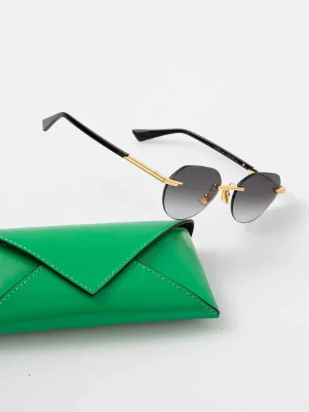 Bottega Veneta napszemüveg