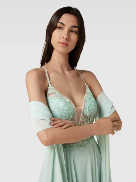 Sukienka wieczorowa z kwiatową koronką Luxuar Fashion zielona