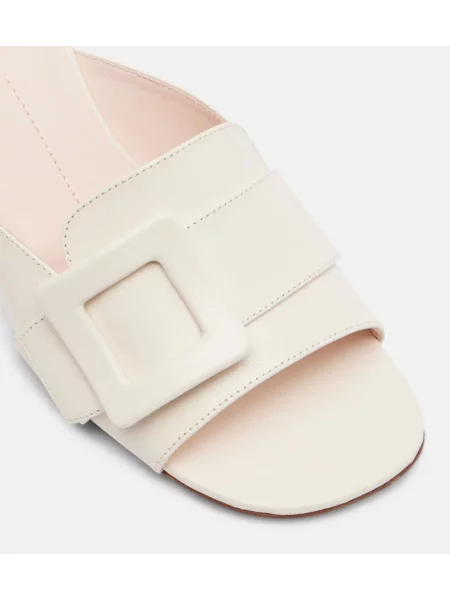 Papuci tip mules Roger Vivier din piele bej