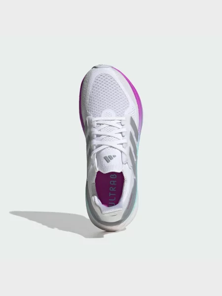 Кроссовки для бега Adidas UltraBoost белые